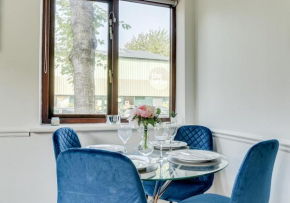 Perfect apartment in Canada water WITH PARKING